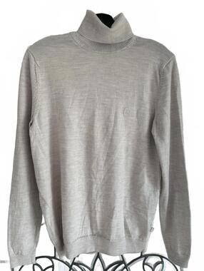 BOSS Hugo Boss Men's Extrafine Merino Wool Light Grey Turtleneck Sweater -Size M